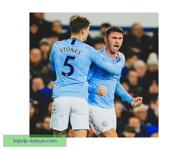 英超杰克·斯蒂芬斯表现稳健，持续提升球队防线稳定性