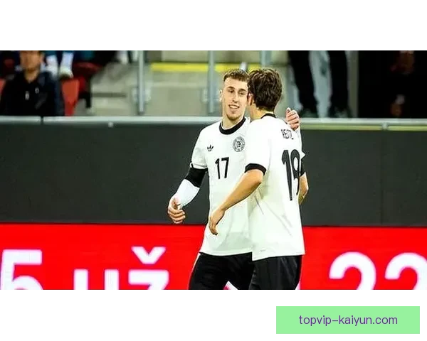 英超最新排名分析显示竞争格局严峻，球队表现差异化趋势明显。